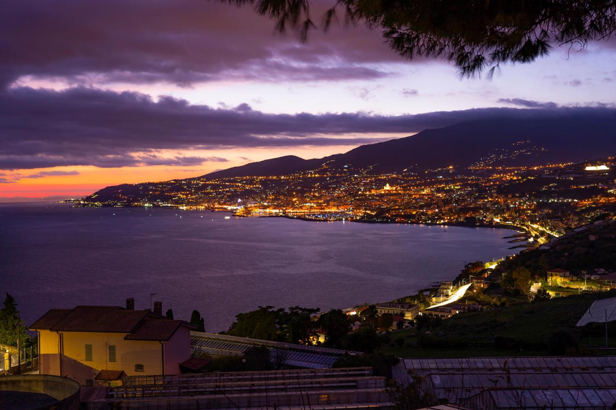 Casa Emma With Sea Glimpse - Happy Rentals Sanremo Dış mekan fotoğraf