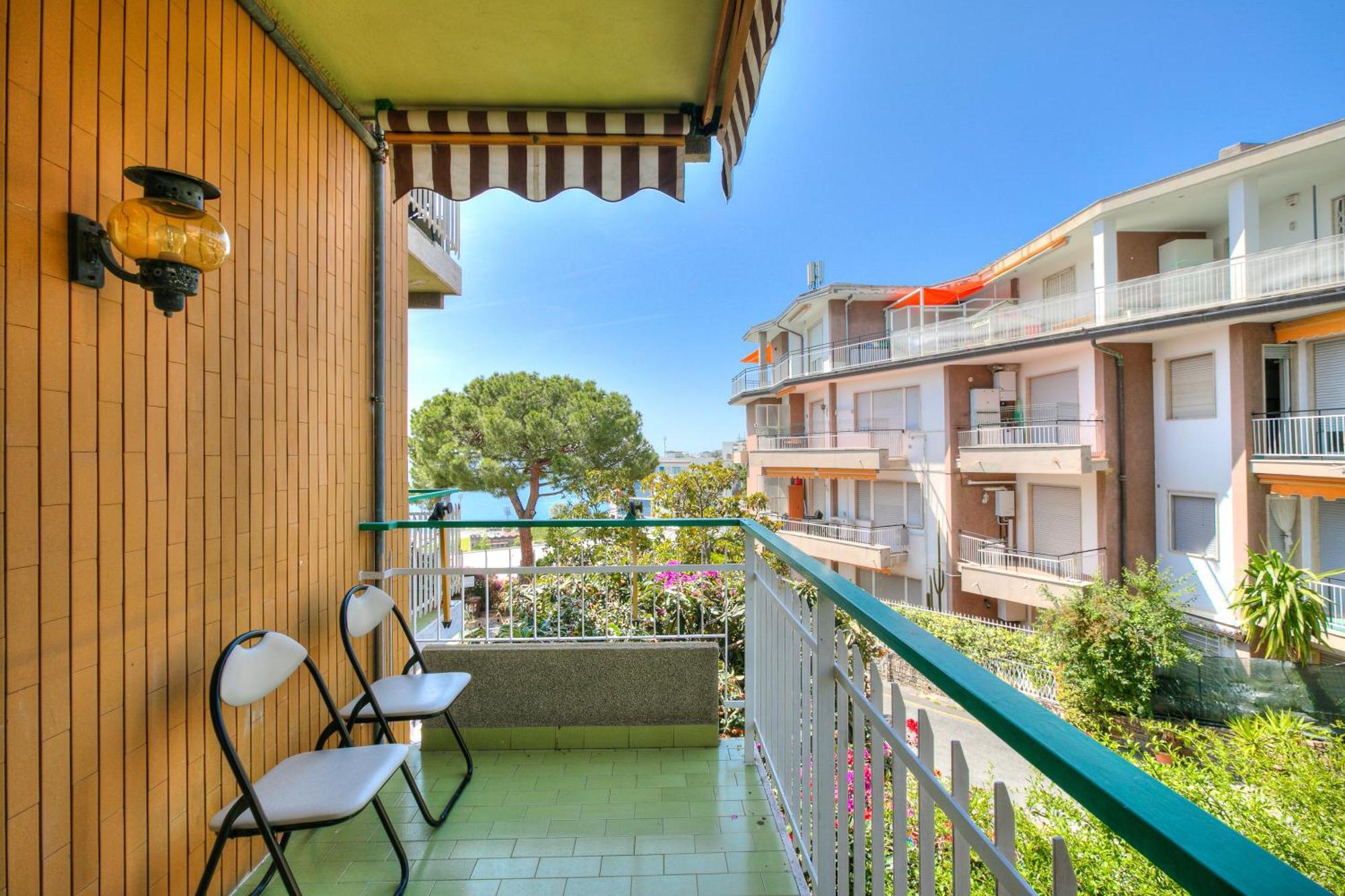 Casa Emma With Sea Glimpse - Happy Rentals Sanremo Dış mekan fotoğraf